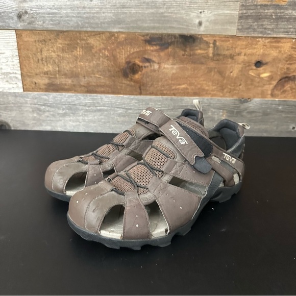 Teva Deacon Fisherman Sandal Men's 10 Brown Hook & Loop Mesh Water Resistant - Picture 1 of 9